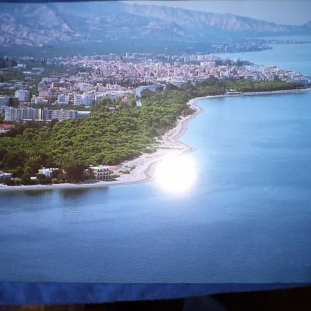 Three-bedroom At Dasiou 11 * Xylokastro